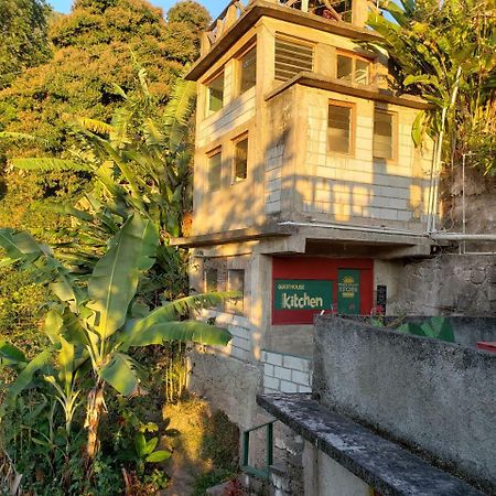 Prince Valley Guesthouse Irish Town Екстер'єр фото
